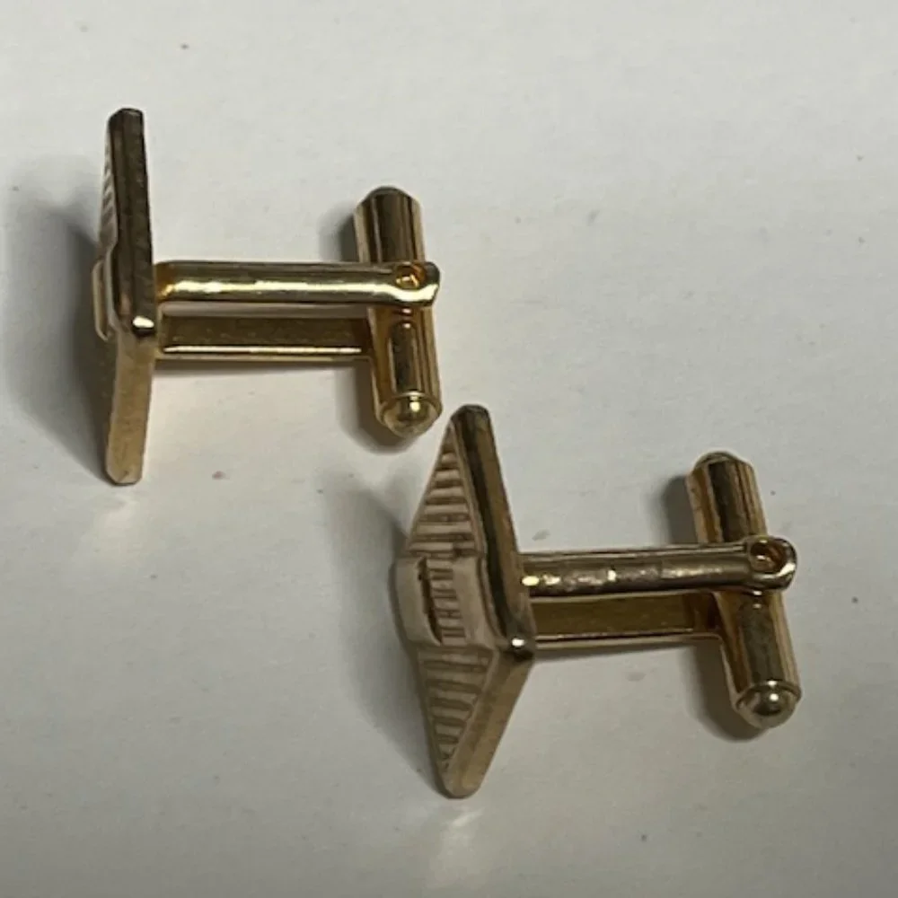 VTG Gold Tone Square Shaped Ribbon Style Cuff Links Retro Gift
